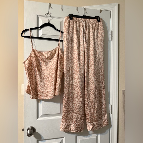 Victoria's Secret Animal Print Satin Set - Picture 1 of 14